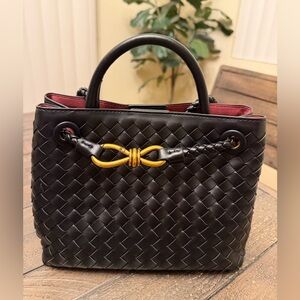 Chic Black Woven Tote Bag with Gold Accent
